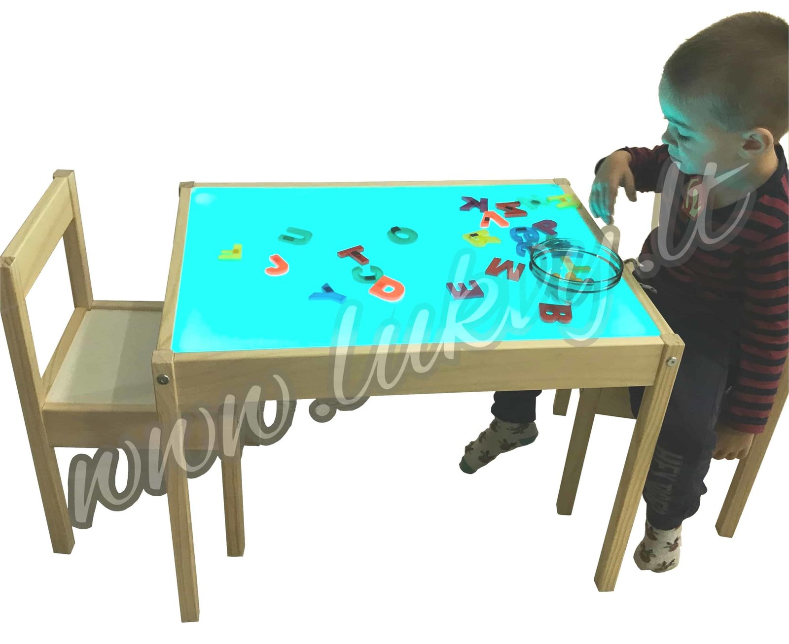 sviesos_smelio_stalas_01-min Šviesos stalas Medinukas